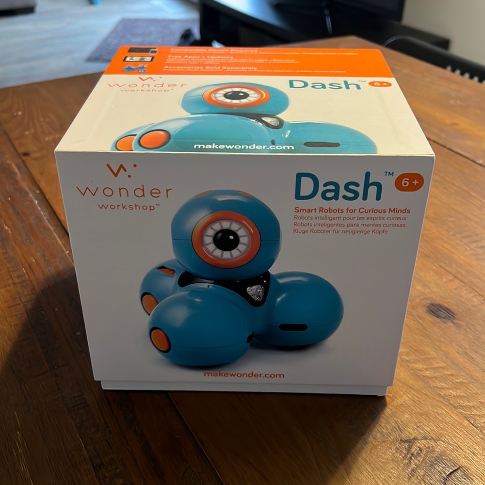 Wonder Workshop Dash Robot (STEM Toy)